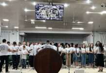 Crianças são apresentadas a Jesus durante culto na IBC-Bagé