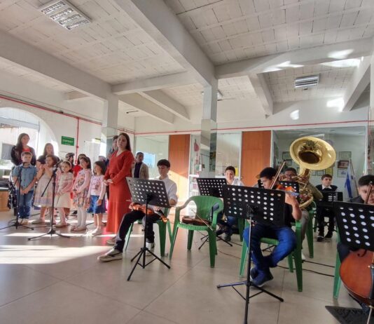 Orquestra Batista Júnior realizou programação especial para as mães na IBC Bagé