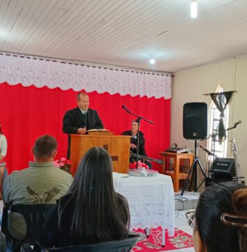 A Congregação IBC Coxilha das Flores realizou Culto de Santa Ceia e apresentação da pequena Malena Garcia Tavares.