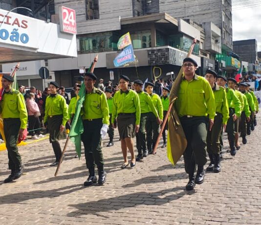 Pelotão Guerreiros de Cristo e Banda Melodias de Sião da IBC Bagé participam de Desfile Cívico