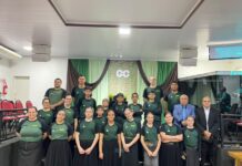 Guerreiros de Cristo de Panambi comemoram 12 anos com formatura e batismos
