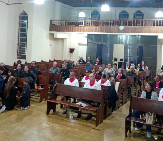 Departamento Feminino Filhas do Rei realiza Culto da Primavera na IBC de Pedro Osório